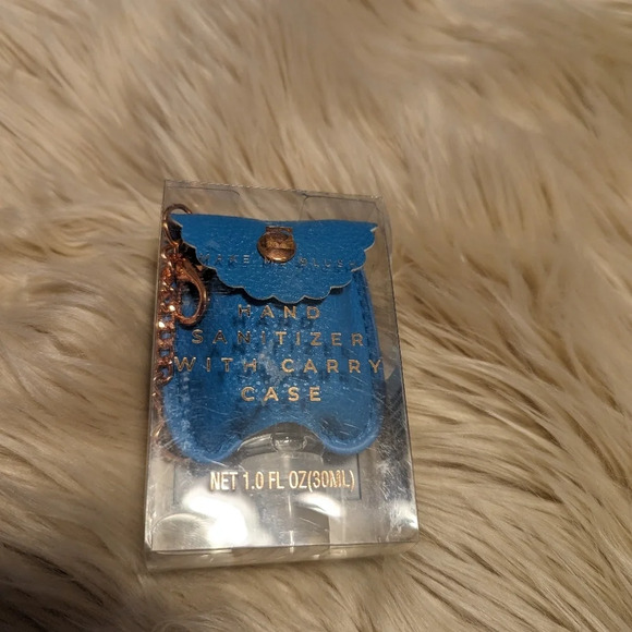 Make me blush hand sanitizer with case - Picture 2 of 4